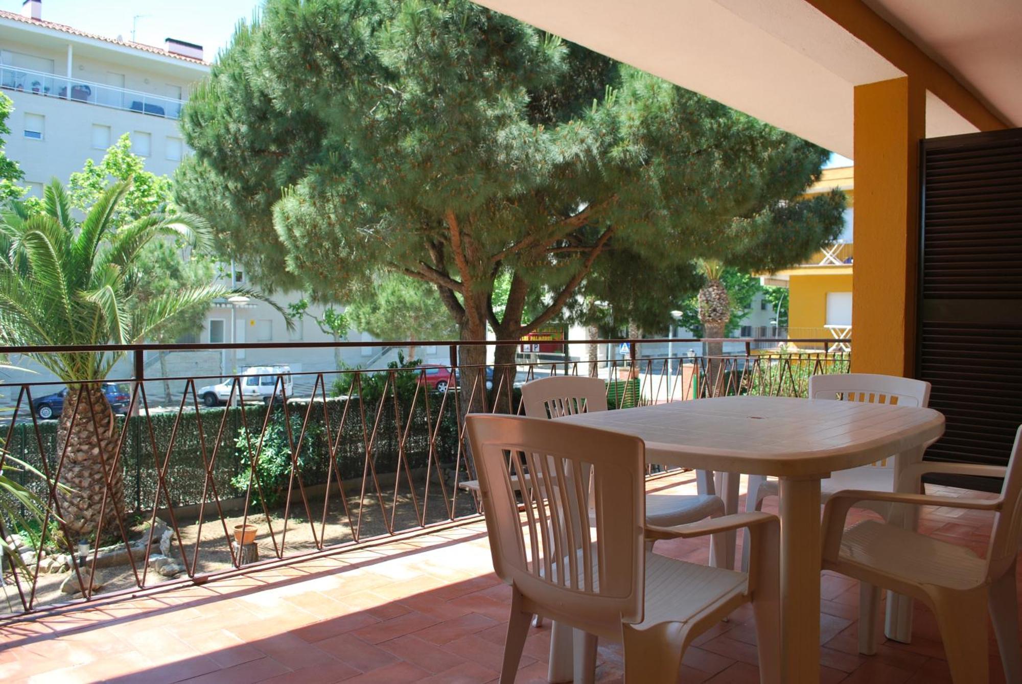 Apartamentos Les Palmeres Platja d'Aro  Habitación foto