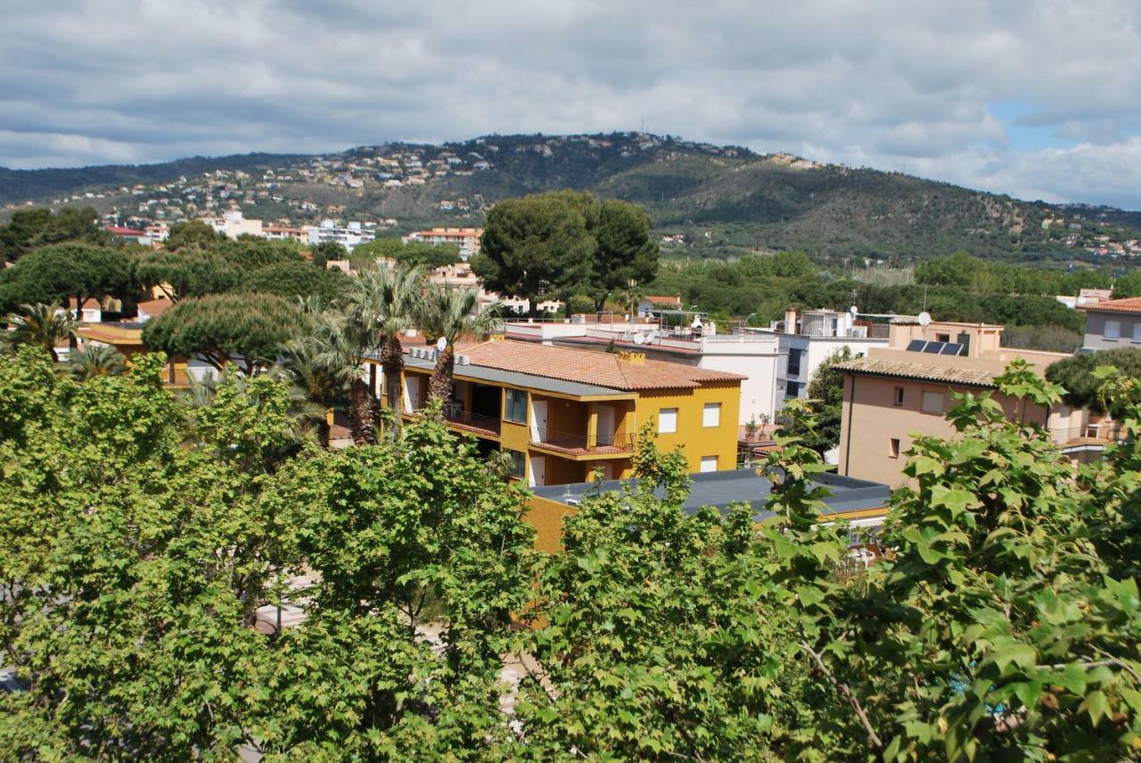 Apartamentos Les Palmeres Platja d'Aro  Exterior foto